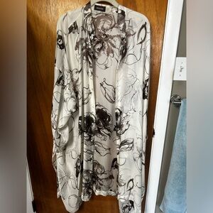 Eskandar Tunic size 2 Floral print b/w